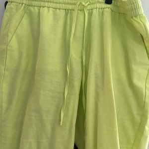 Gorgeous chartreuse linen pant